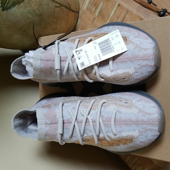 NWT Adidas Yeezy Boost 380 Pepper - SZ 9.5 - Picture 3 of 16